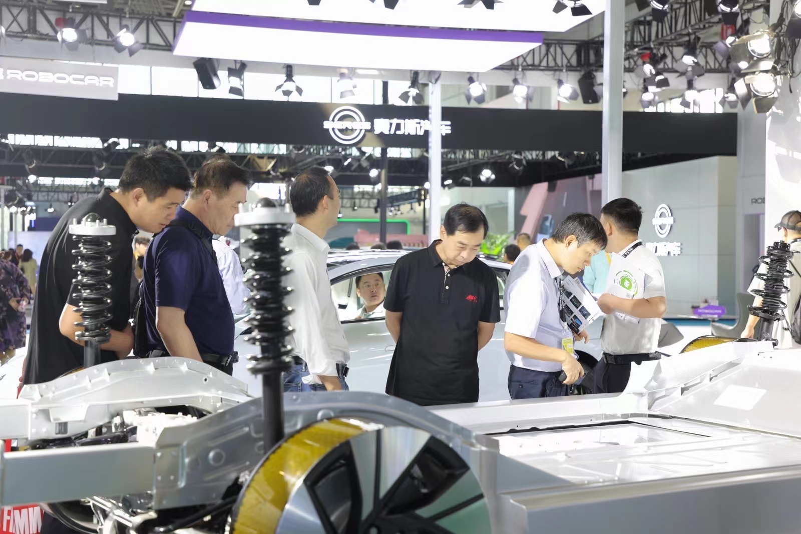 全球領(lǐng)先的汽車創(chuàng)新技術(shù)都在這里，你還不來嗎？11月汽車創(chuàng)新大會成都見！_北京中汽四方會展有限公司