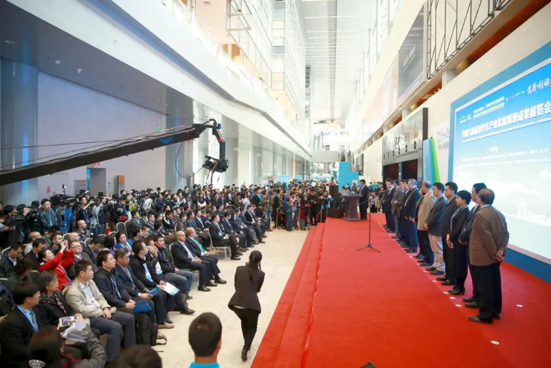 “賽事+會議+展覽+體驗+供需對接”五位一體！2024武漢國際智能網(wǎng)聯(lián)新能源汽車產(chǎn)業(yè)鏈展覽會創(chuàng)意十足_北京中汽四方會展有限公司